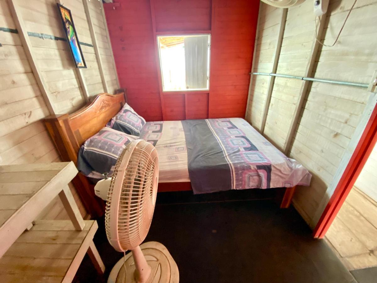 Hostal Paraiso Isla Mucura Extérieur photo