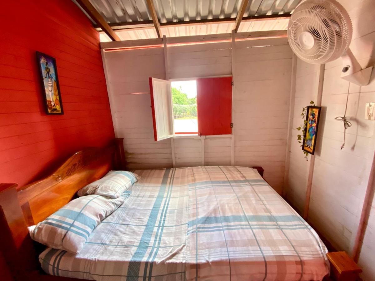 Hostal Paraiso Isla Mucura Chambre photo